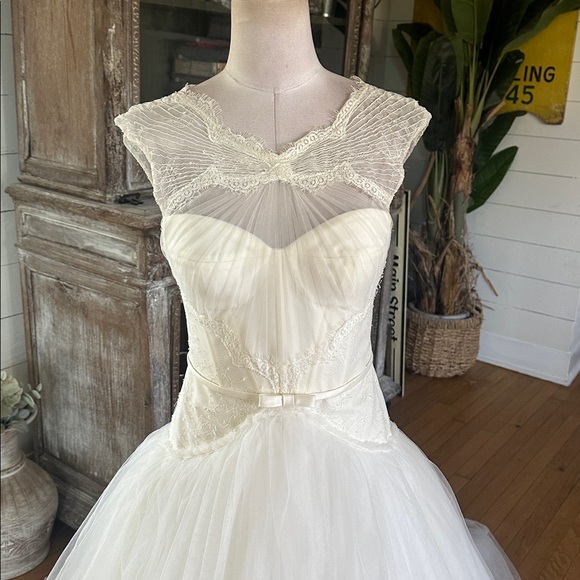 Zac Posen Truly Ivory Lace and Tulle Ballgown WEDDING DRESS NEW 6 - Picture 2 of 9